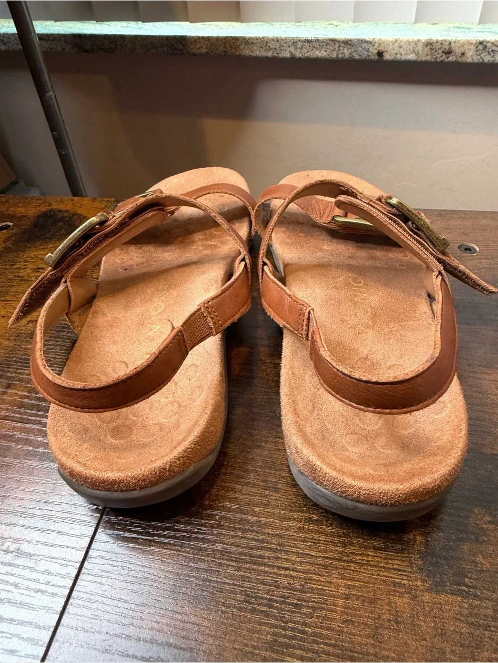 Vionic Reese Women's Brown Leather Double-Buckle Slingback Sandals Size 8